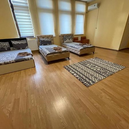 Ela Hostel Prizren Esterno foto